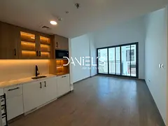 Modern 1BR | Fully Fitted Kitchen | Town Square