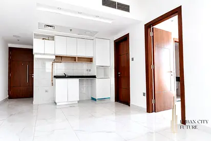 Well Maintained - w/ 2 Washrooms - 15mins walk to Al Furjan Metro