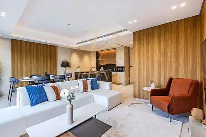 FULLY UPGRADED | FURNISHED | VACANT NOW