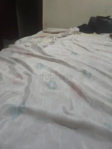 King size strong bed