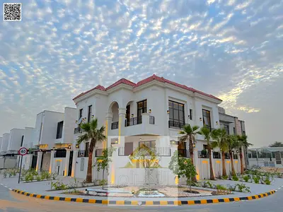 Luxury villa for sale with a large built-up area, opposite the mosque and close to schools and services. Ready for immediate occupancy.