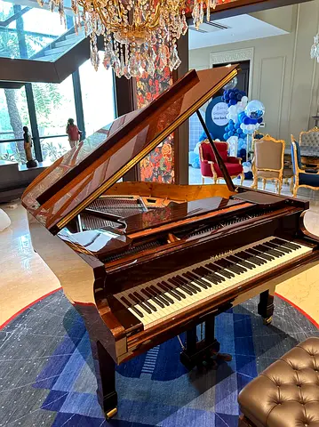 Used Baby Grand Piano in Excellent Condition — Polished Mahogany Finish