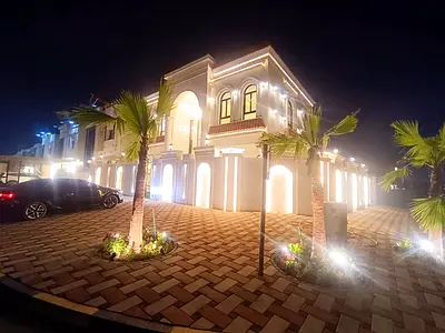 للبيع في الحليو2 فيلا كورنر شارعين تشطيب سوبر ديلوكس 5 غرف ومجلس وصالتين مساحه واسعه