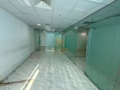 OFFICE | FITTED | WITH GLASS PARTITION