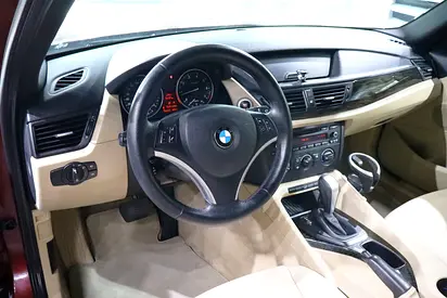 صورة 8 لـ 2011 BMW X1