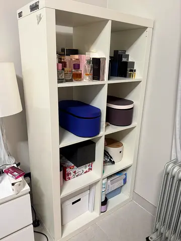 IKEA KALLAX 8-cube White Shelving Unit (77x39x147 cm) - Good Condition