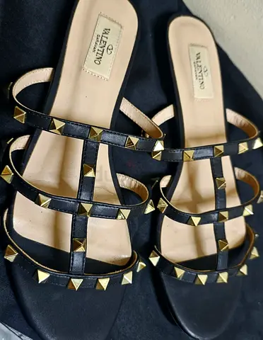 Valentino Garavani Rockstud sandals size 39½