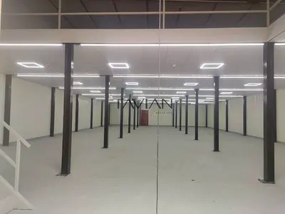 Spacious Warehouse with Mezzanine | 8,250 Sq. Ft | Umm Suqeim St | Al Quoz 4