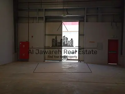 Warehouse for rent at a special price in the modern industrial area of ​​Umm Al Quwain