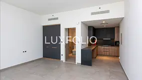Middle Floor | Vacant Now | Ellington