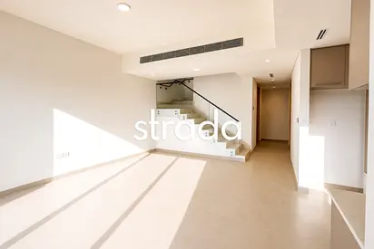 Handed Over | Corner Unit | Close to Amenities
