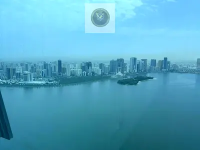| إطلالة بانورامية على بحيرة خالد | 3000 قدم مربع
