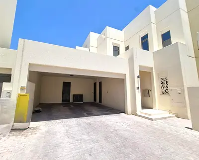 Exquisite 4-Bedroom Villa | Huge Plot | Single Row | Mira Oasis 2
