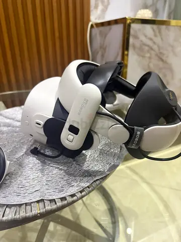 Meta Quest 3 (Oculus Quest 3) VR Headset - Good Condition NEGOTIABLE