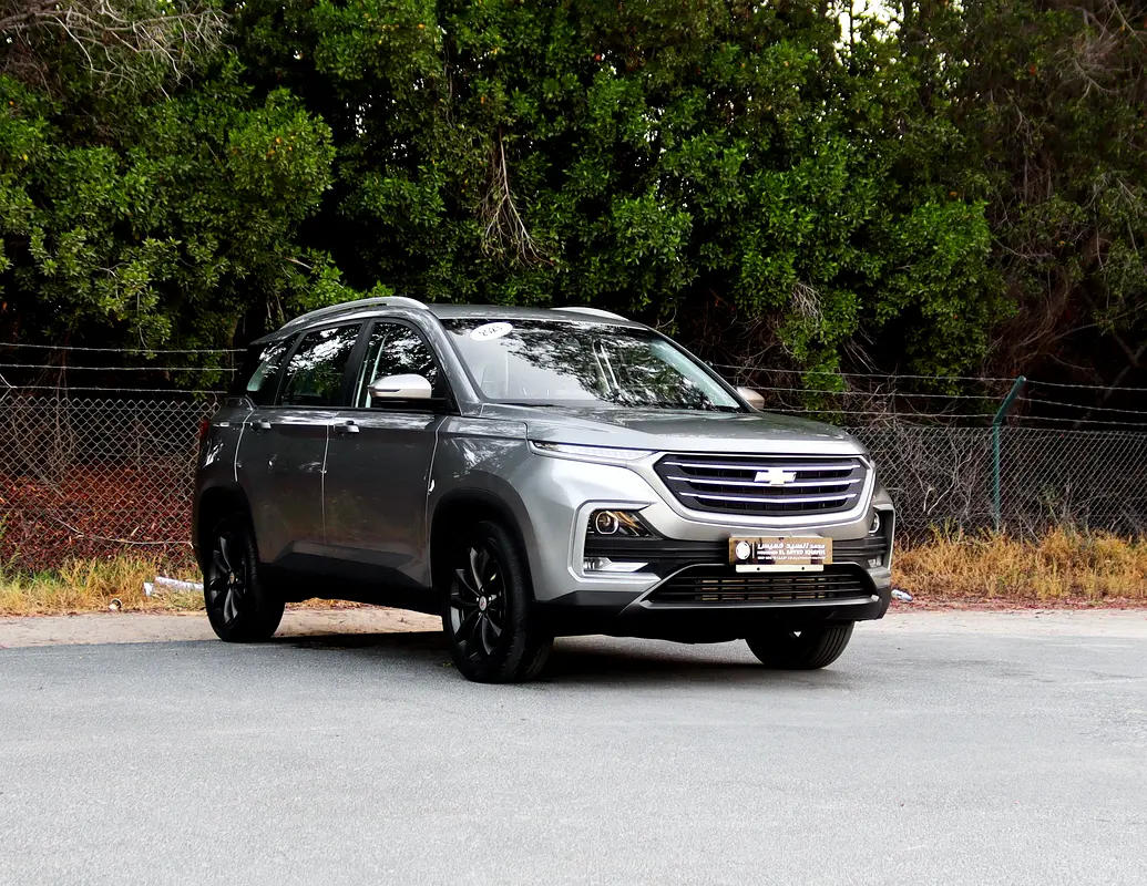 Chevrolet Captiva 2023 — photo 1 of 19