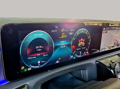 2023 Mercedes-BENZ CLA — миниатюра 10