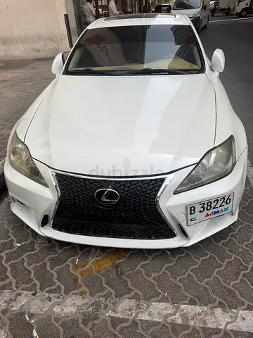 Lexus IS 300 F Sport 2009 GCC Specs - Well Maintained