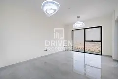 Ready to Move in | High Floor | Spacious Unit