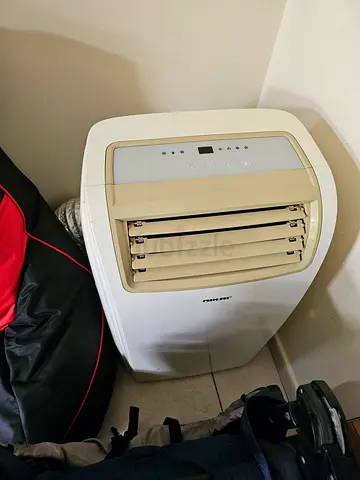 Portable air conditioner unit — good working condition