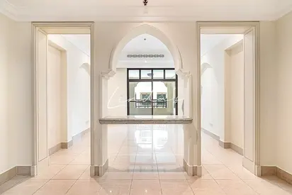 Arabic Style | 10mins to Dxb Mall and Burj Khalifa