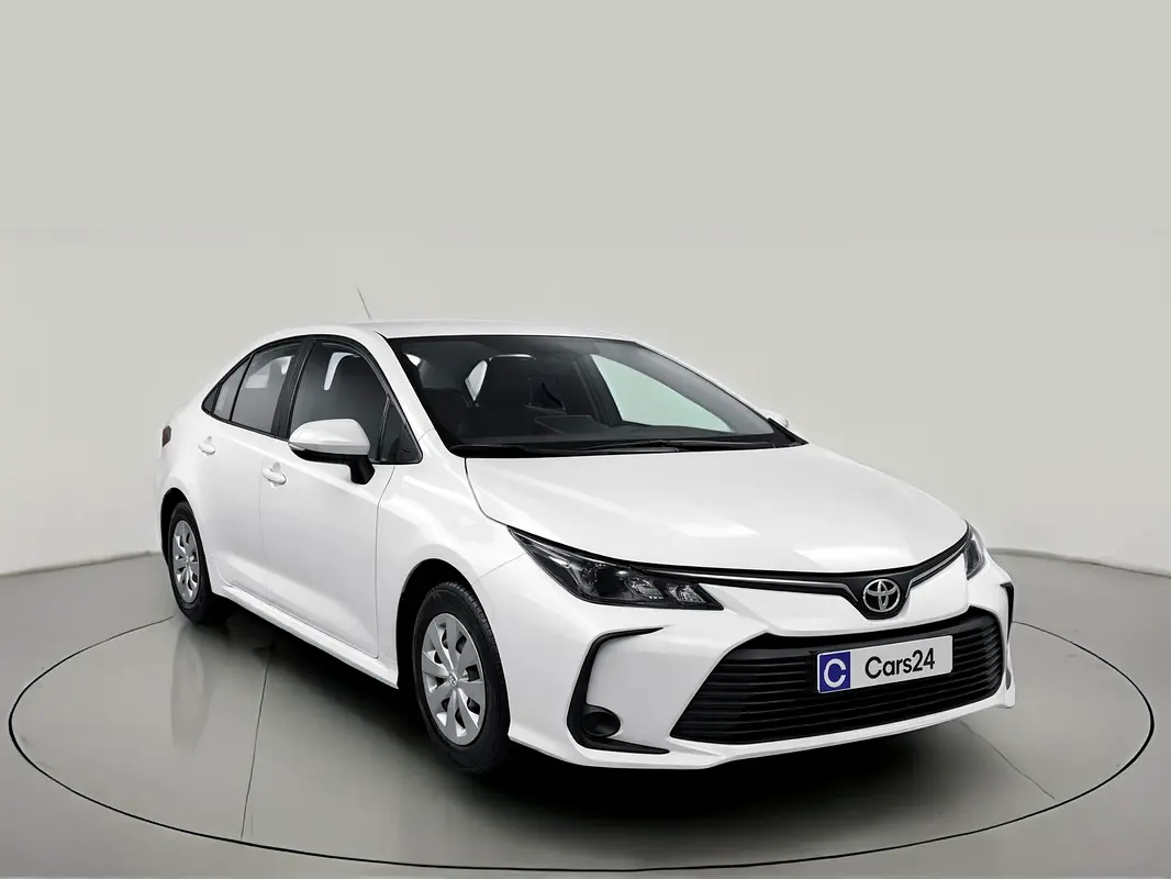 Toyota Corolla 2024 — photo 1 of 13