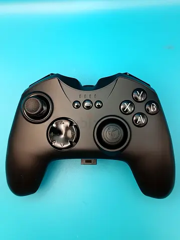 Wireless Gaming Controller with Textured Joysticks