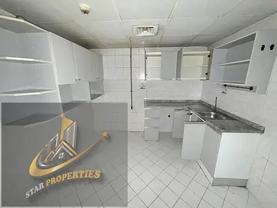 LIKE A BRAND NEW BUILDING BIG SIZE APARTMENT 3 BHK 45 K 4 CHQS FULL OPEN VIEW MAIN ROAD FAMILY BUIL