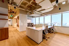 Prime Location | Plug &amp; Play Office | DED License