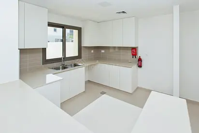 Vacant Now | Green Belt | Close to Pool & Park