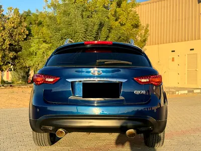 2015 Infiniti QX70 — фото 6
