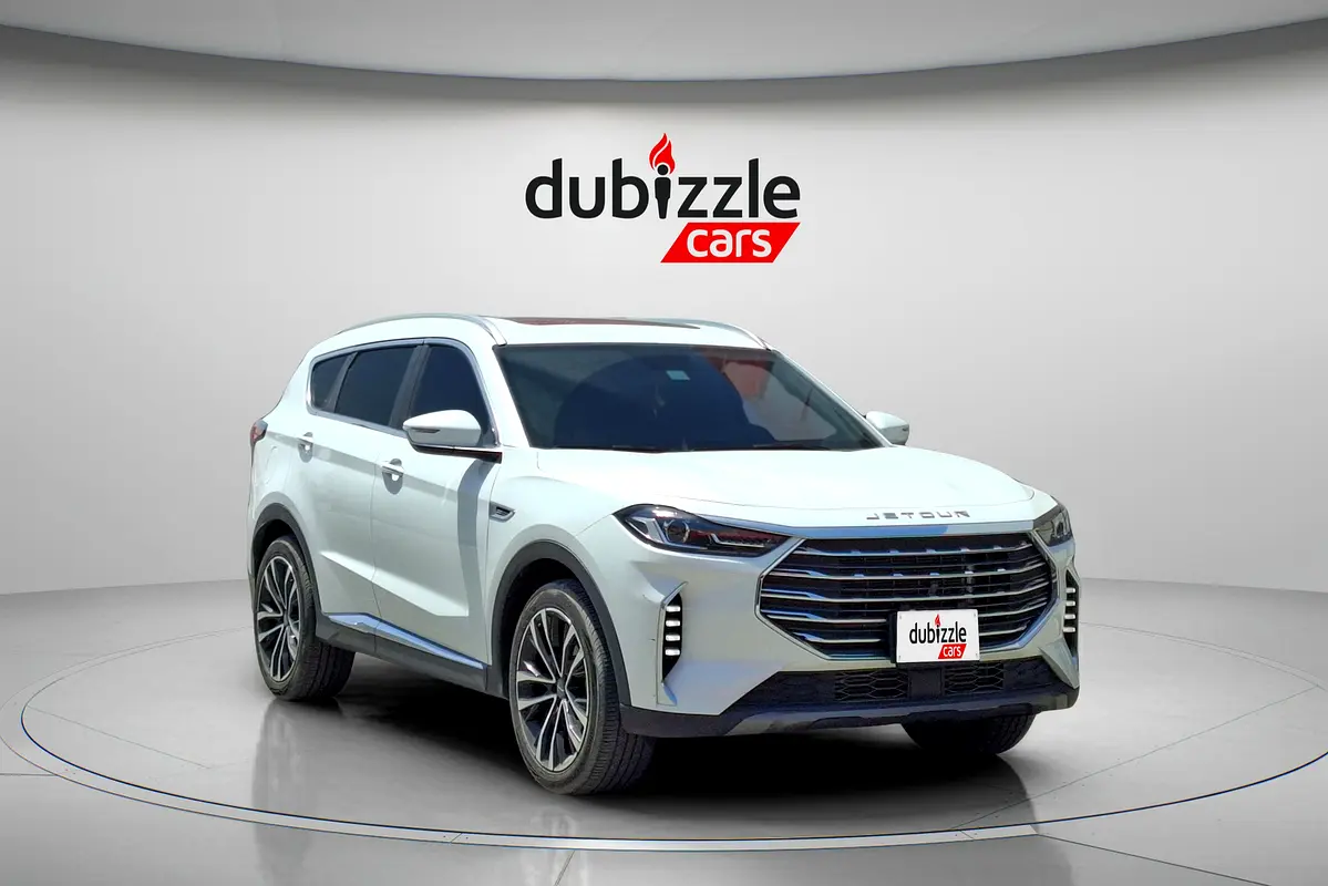 Jetour X70 Plus 2023 — photo 1 of 14