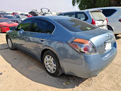 Nissan Altima S 2011 American Specs - Well Maintained