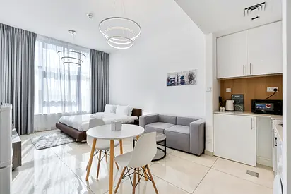 Lovely Studio with Pool and Gym | Furnished | Flexible term