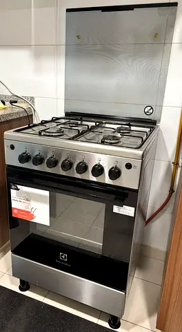 Cooking range