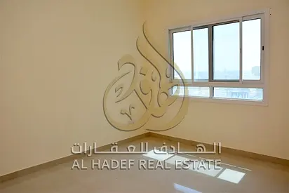 شقة غرفتين وصالة في تلال مع باركن مجاني وتصديق عقد على المالك