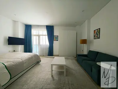 NEAR METRO / NEAR BEACH / MODERN / BRIGHT
