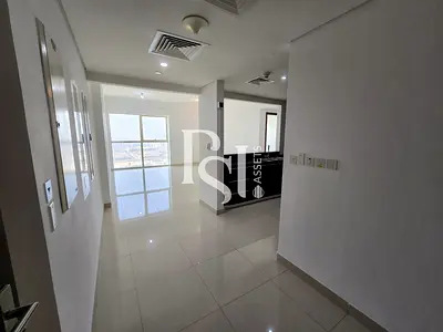 Spacious Apartment | Marina View | Prime Location