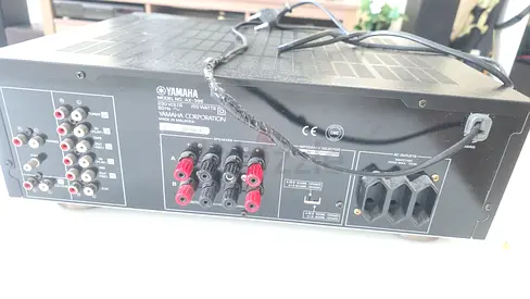 Yamaha Stereo Amplifier