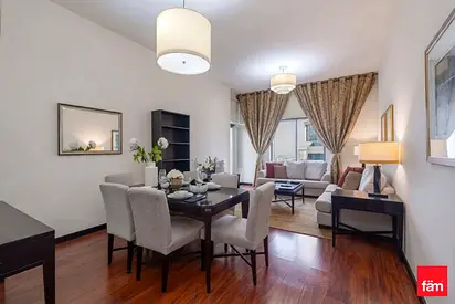 Top floor | vacant | furnished | premium unit