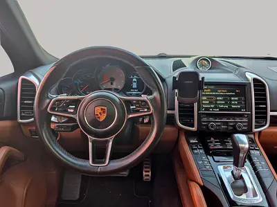 2016 Porsche CAYENNE — миниатюра 10