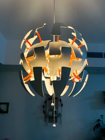 Modern Spherical Pendant Light Fixture - White Decorative Chandelier