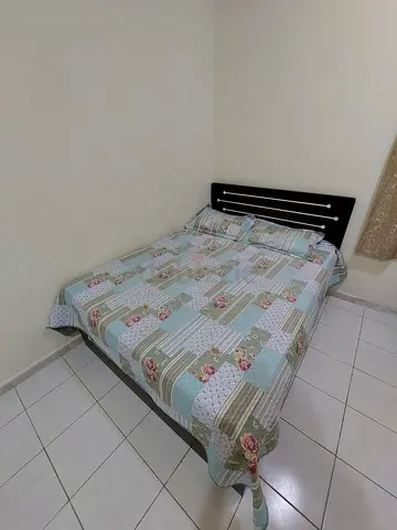 Queen Bed