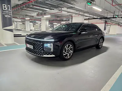 Hyundai Azera Hybrid under warranty like brand new