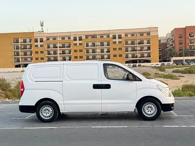 صورة 12 لـ 2018 Hyundai H1