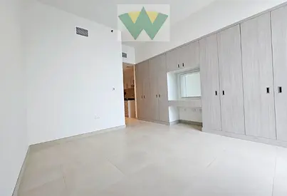 Exelent view studio in Khalifa city