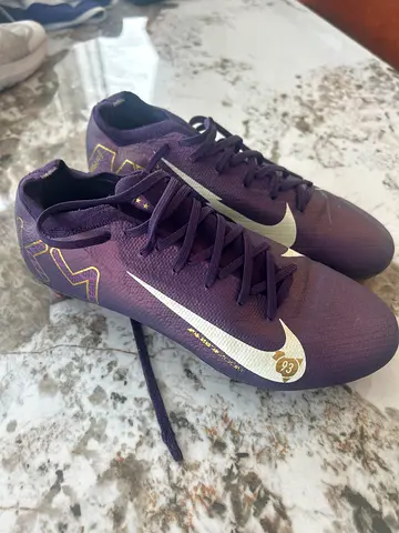 Used Nike Mercurial Vapor football boots size 40 — purple
