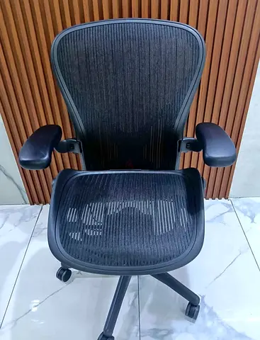 For Sale Herman Miller Aeron Chair Size B And C Fully Loaded Posture Fit