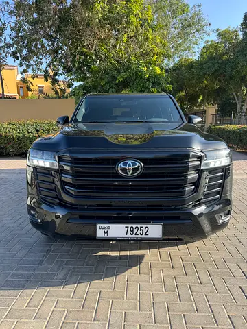 Toyota Land Cruiser GXR 2023 GCC Specs