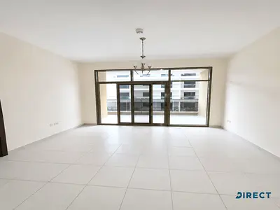 Large Layout | 4 Cheques | Great location