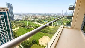 1 Bed | Golf and Lake views | Vacant now